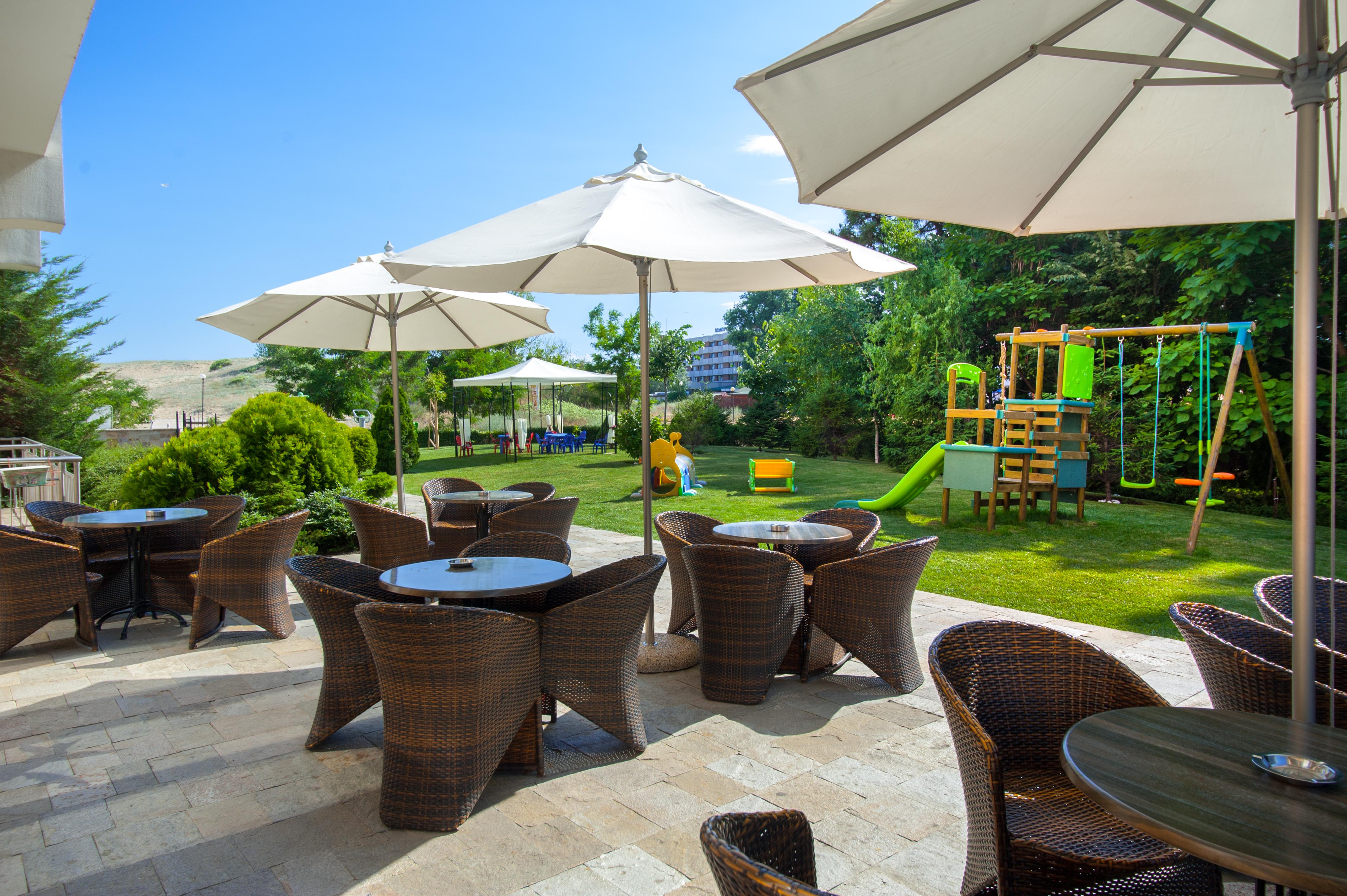 Viand Hotel Pantai Sunny Bagian luar foto